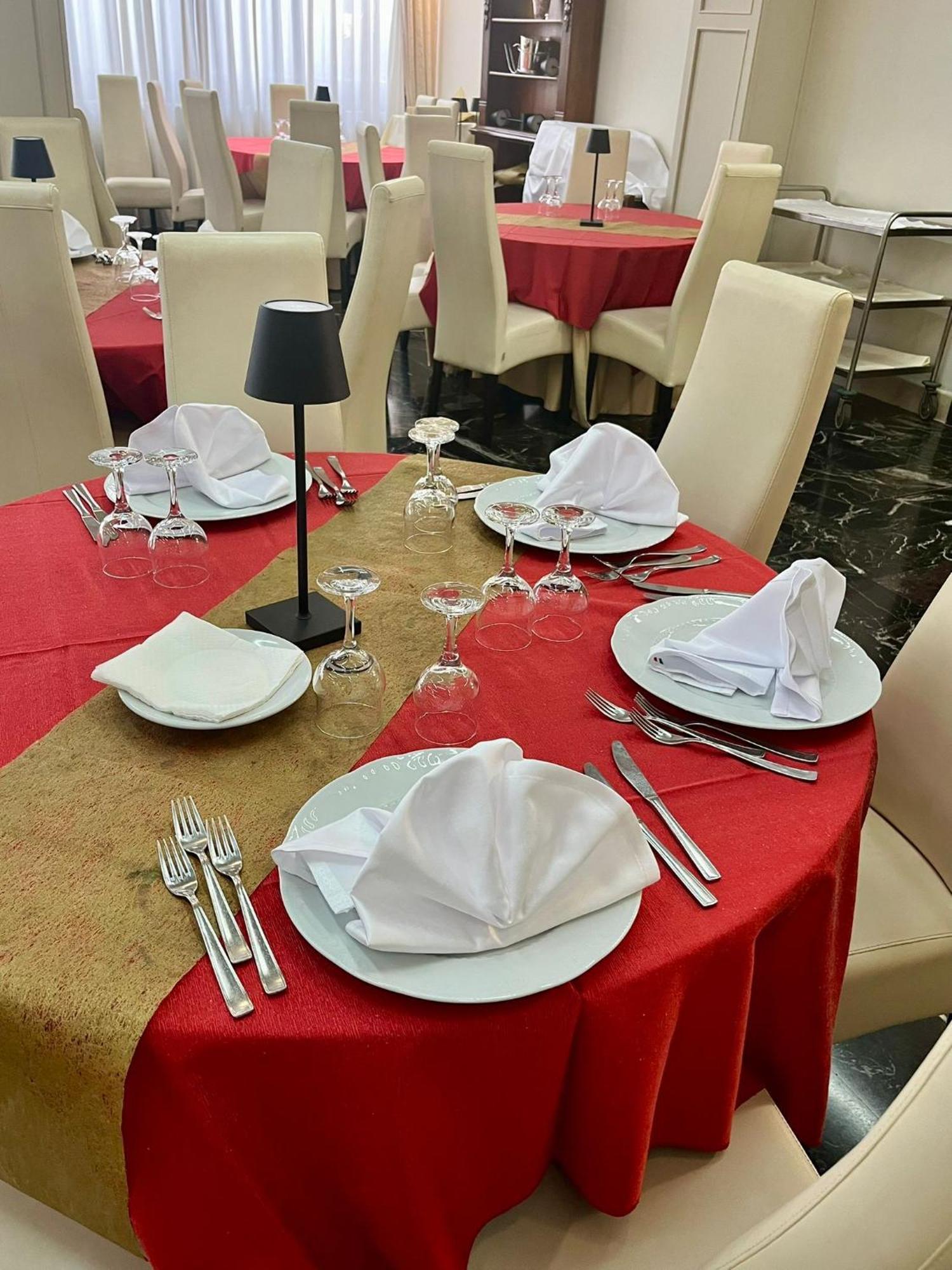 Pisani Hotel San Nicola la Strada Esterno foto