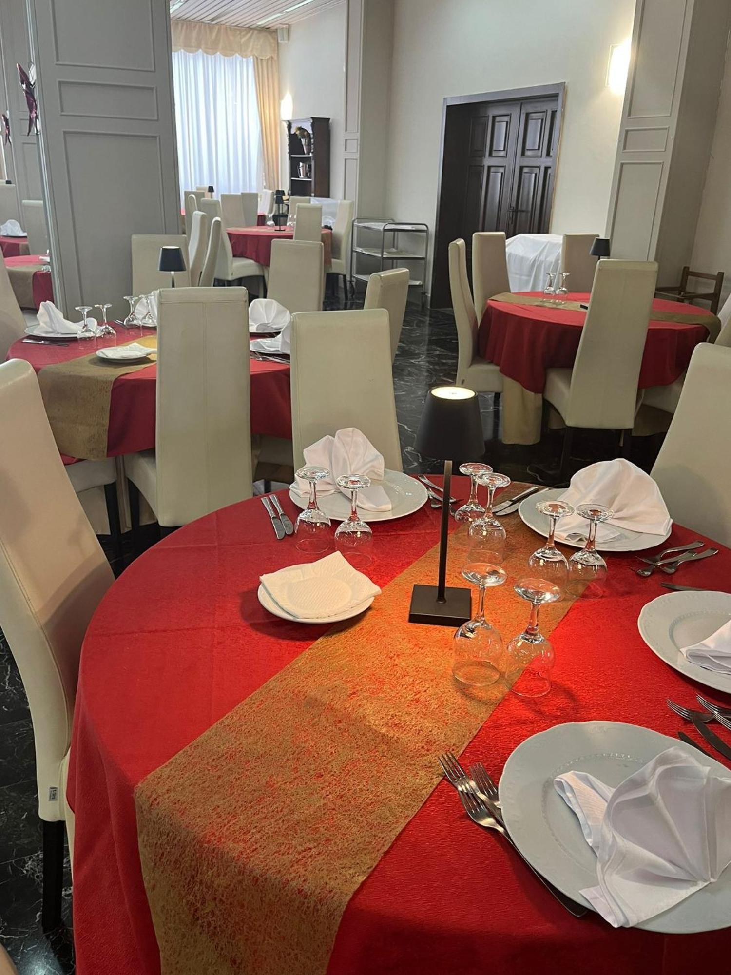 Pisani Hotel San Nicola la Strada Esterno foto