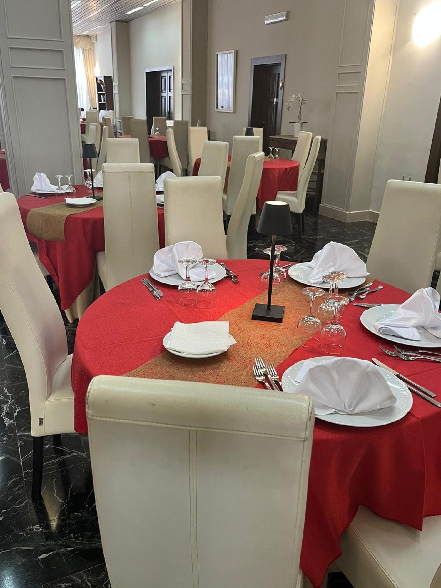 Pisani Hotel San Nicola la Strada Esterno foto
