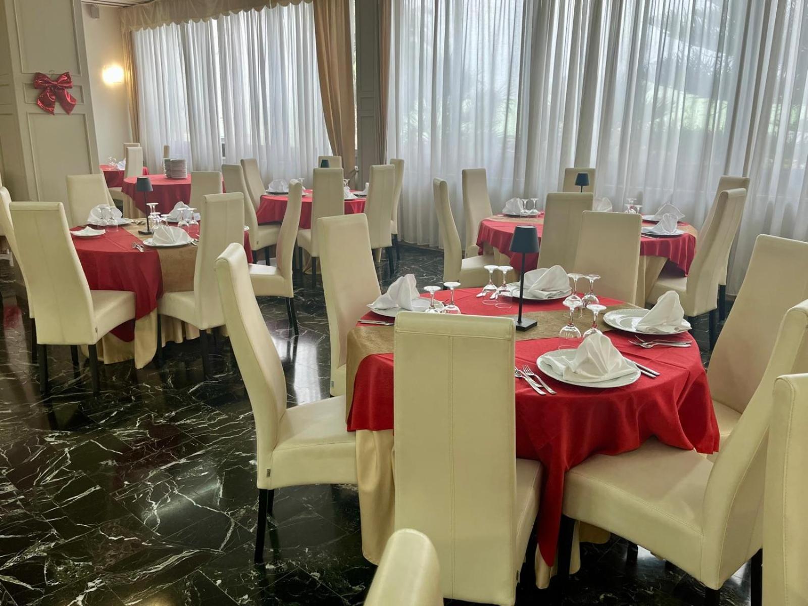 Pisani Hotel San Nicola la Strada Esterno foto