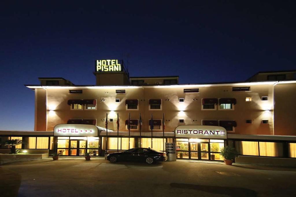 Pisani Hotel San Nicola la Strada Esterno foto