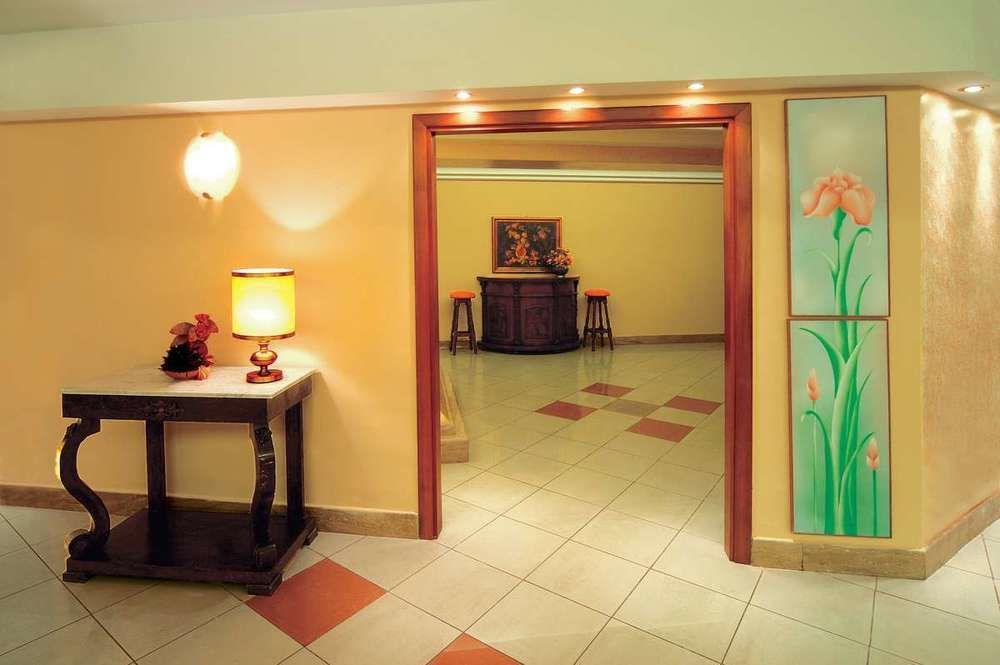 Pisani Hotel San Nicola la Strada Esterno foto