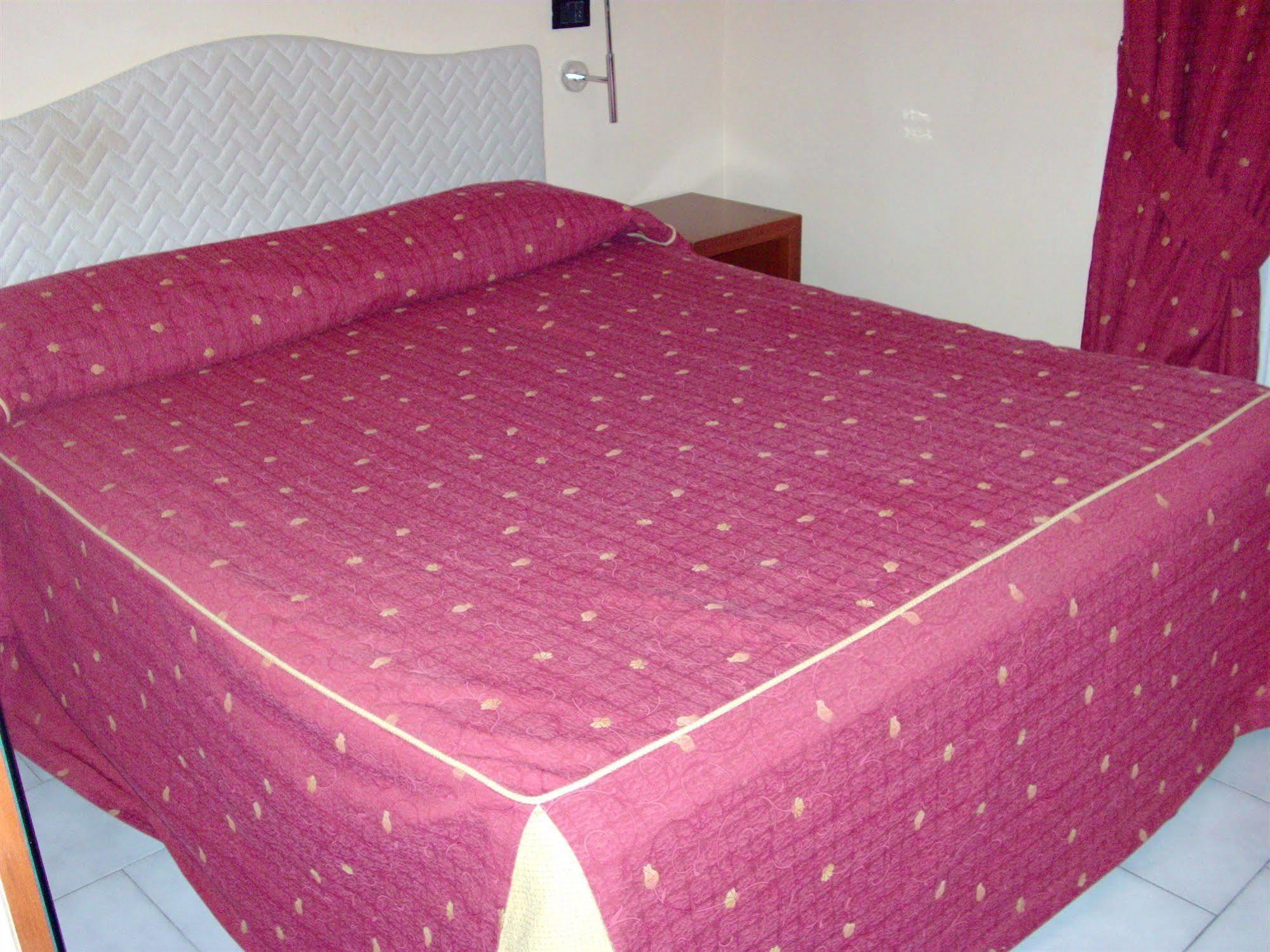 Pisani Hotel San Nicola la Strada Esterno foto